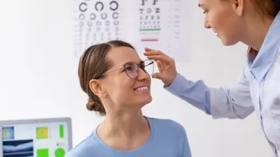 Jak dbać o oczy przy wadach wzroku? Praktyczne wskazówki dla zdrowych oczu